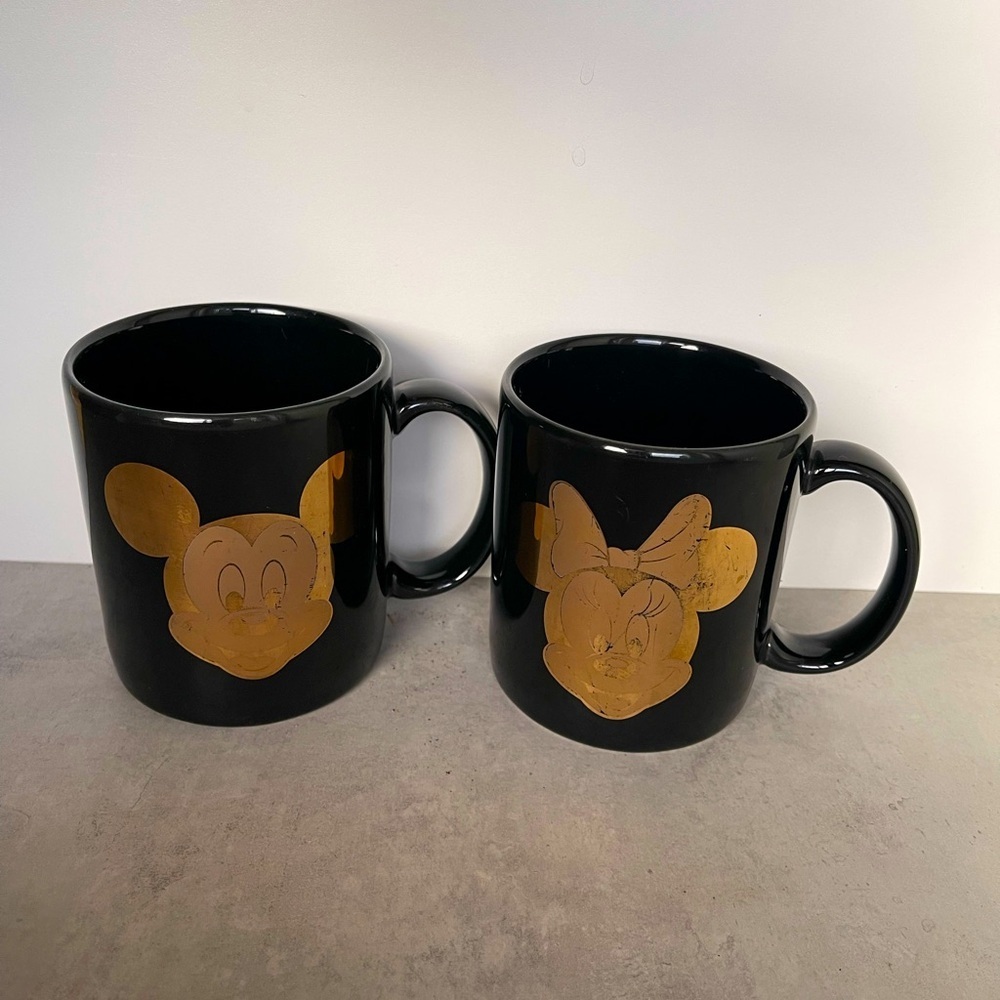 Mickey & Minnie Mouse Coffee Cups Set Disney Copyright Collectibles